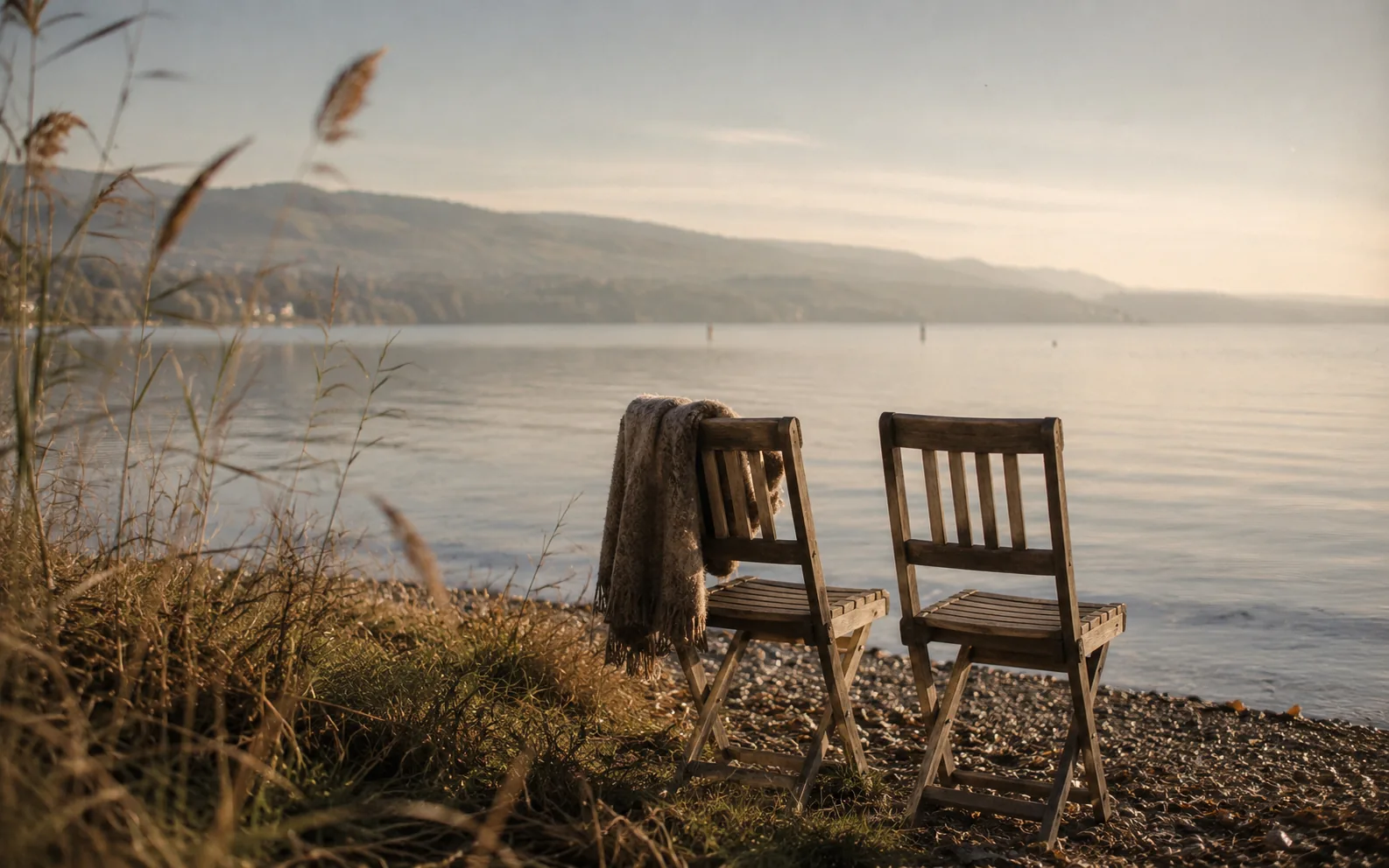 Sophies Arbeitsweise: nebeneinander sitzen am See